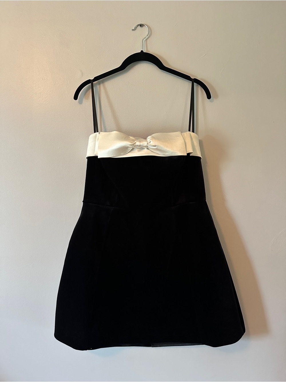 Windsor Black Mini Dress with Cream Bow Bandeau
